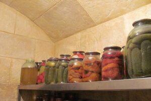 Потолок — важная составляющая погреба