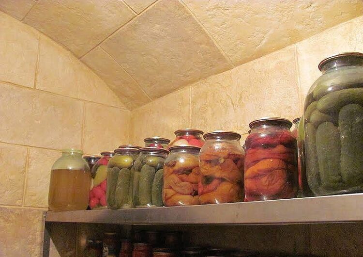 Потолок — важная составляющая погреба