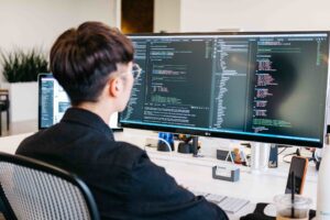 Стоит ли заниматься Frontend-разработкой: основные обязанности, умения и навыки, плюсы и минусы профессии